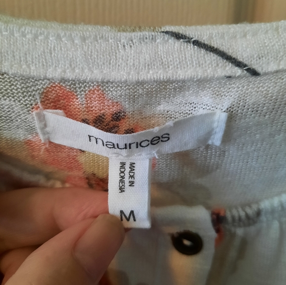 Maurices Size M Ruffle Sleeve Blouse - Picture 3 of 7